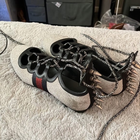 Gucci - Picture 2 of 2